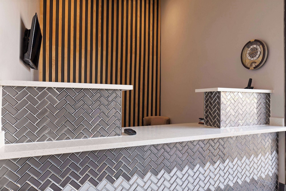 Ramada by Wyndham Studio Suites Dothan 3/35