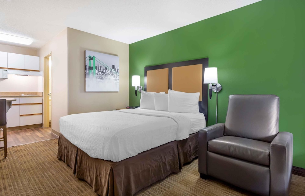 Extended Stay America Seattle-Bellevue-Factoria 31/54