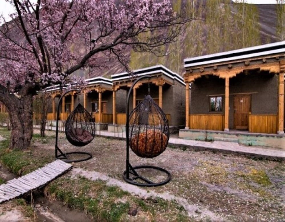 Shangri La Camp 6/7