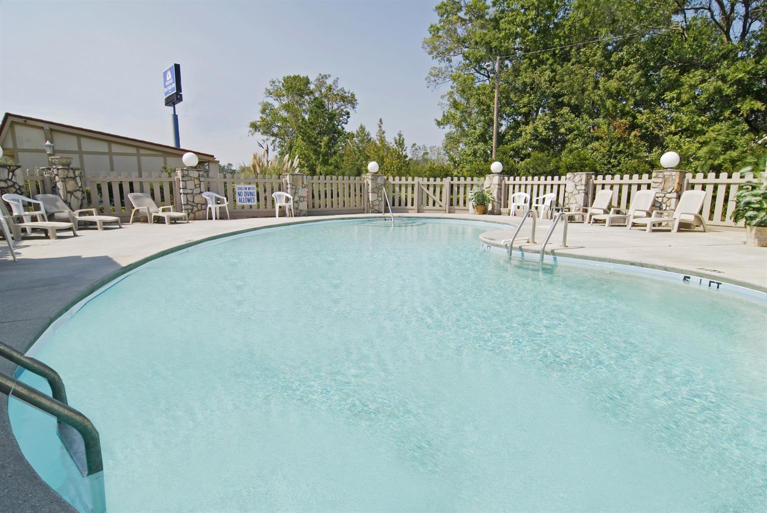 712 INN (ex.Americas Best Value Inn Myrtle Beach) 10/15