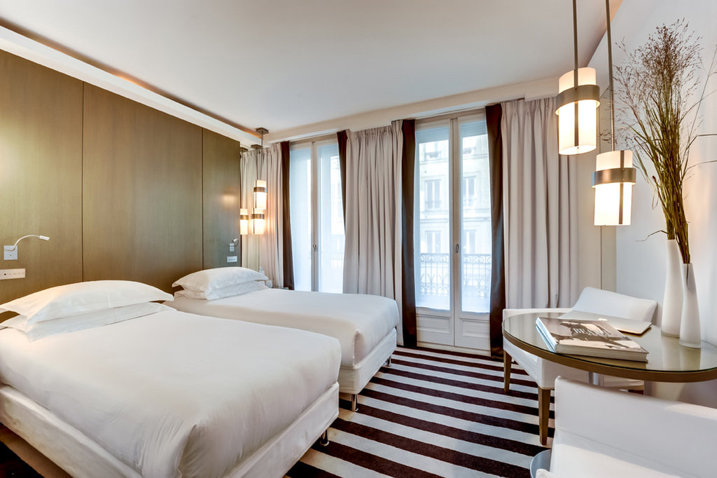 Le A Hotel 17/40