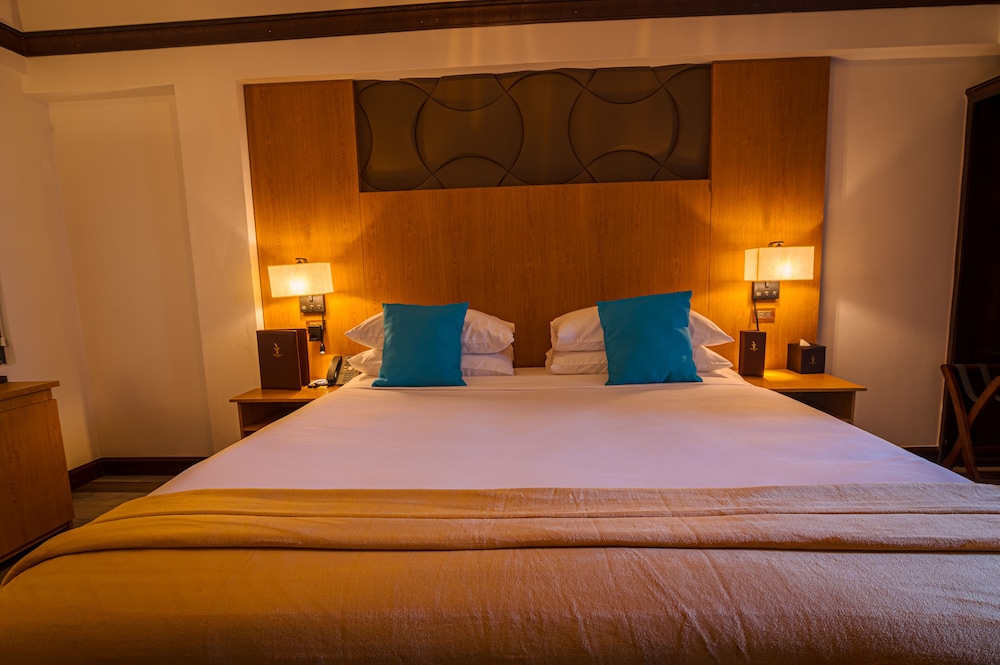 Sago Palm Hotel 15/68