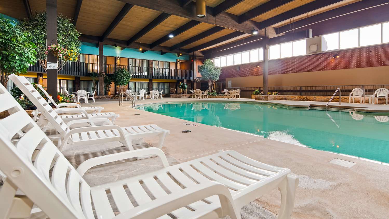 Crossroads Hotel & Event Center 3/16