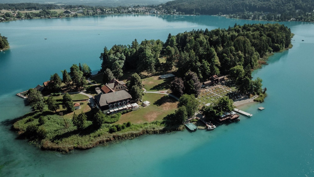 Inselhotel Faakersee 61/63
