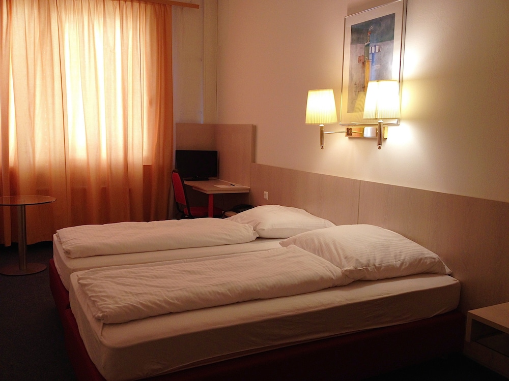 Hotel New Fair Munich Messe 33/63