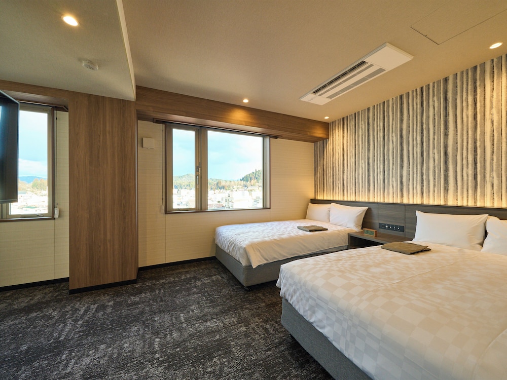 UNIVERSAL, TWIN BEDS