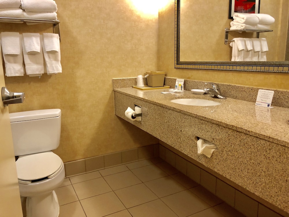 Comfort Inn & Suites Montgomery Eastchase 15/40