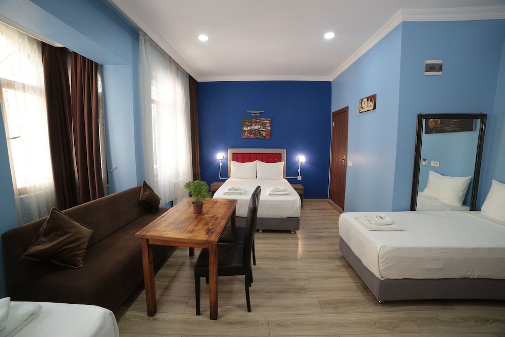 TAKSIM PARK SUITES 13/54