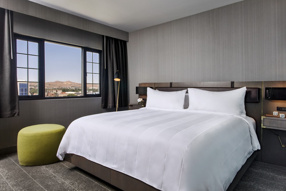 Renaissance Reno Downtown Hotel 12/50