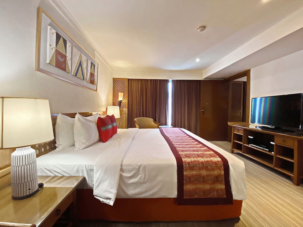 Silom Serene Boutique 33/65