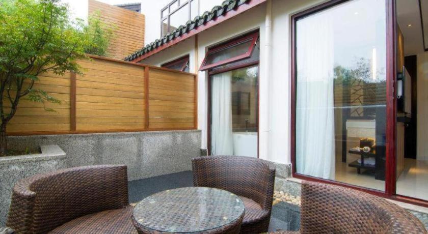 Hangzhou Xihu Tea Villa 61/79