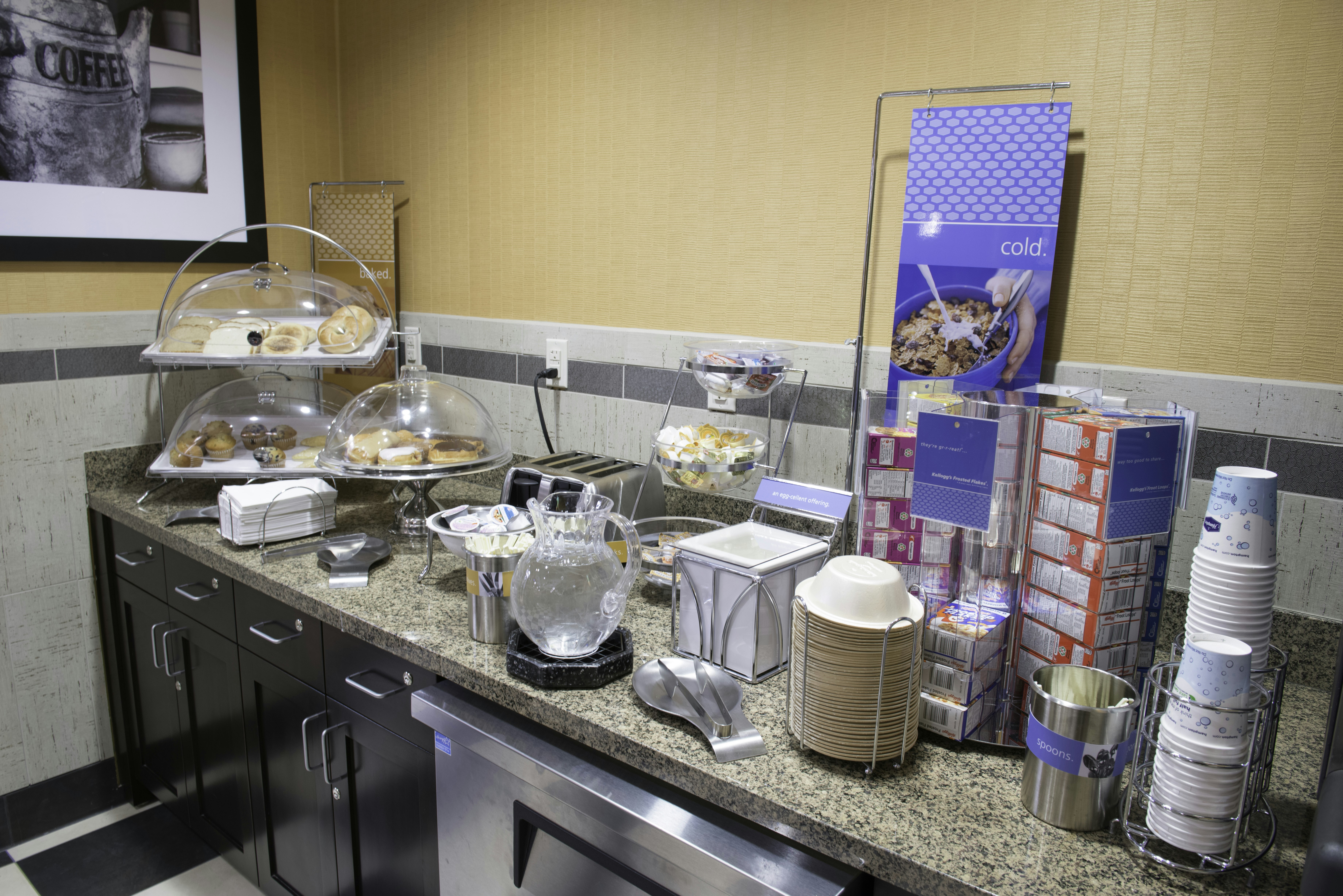 Hampton Inn And Suites Bismarck Northwest 60/60