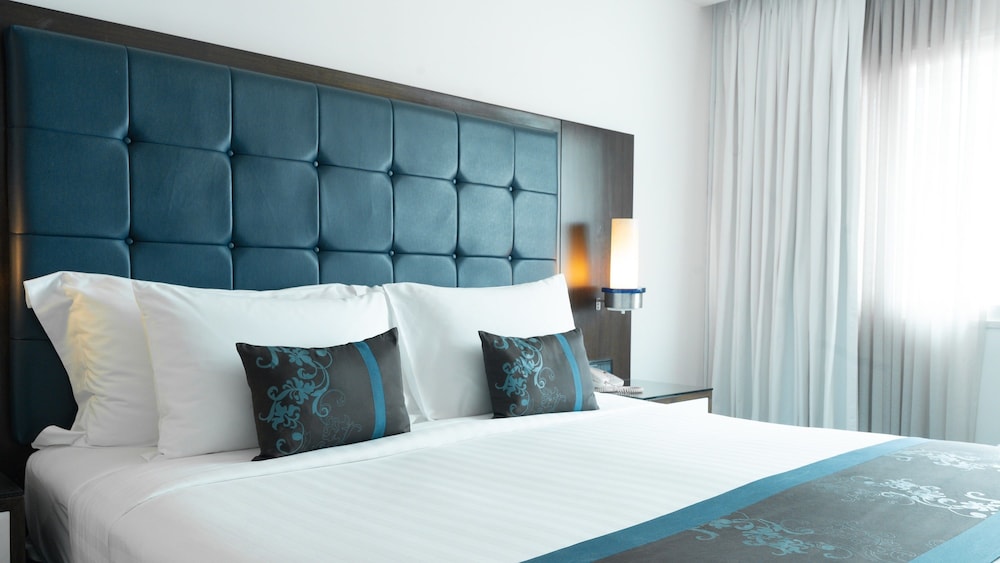Night Hotel Bangkok (formerly Dream Hotel Bangkok) 15/81