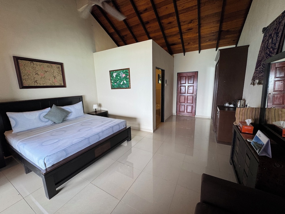 Minang Cove Resort & Spa 8/30
