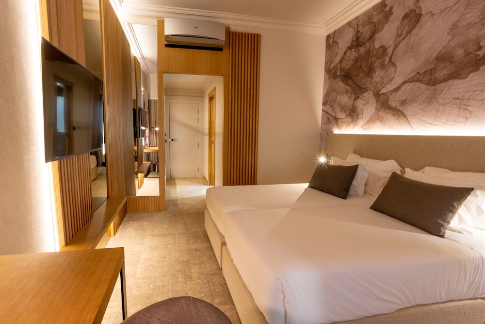 HOTEL CIDNAY 10/51