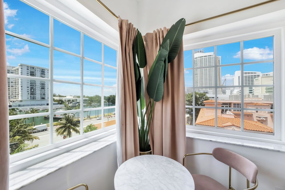 Le Particulier Miami 25/43