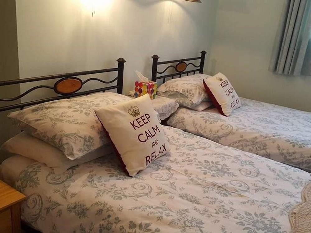 White Guest House 13/19