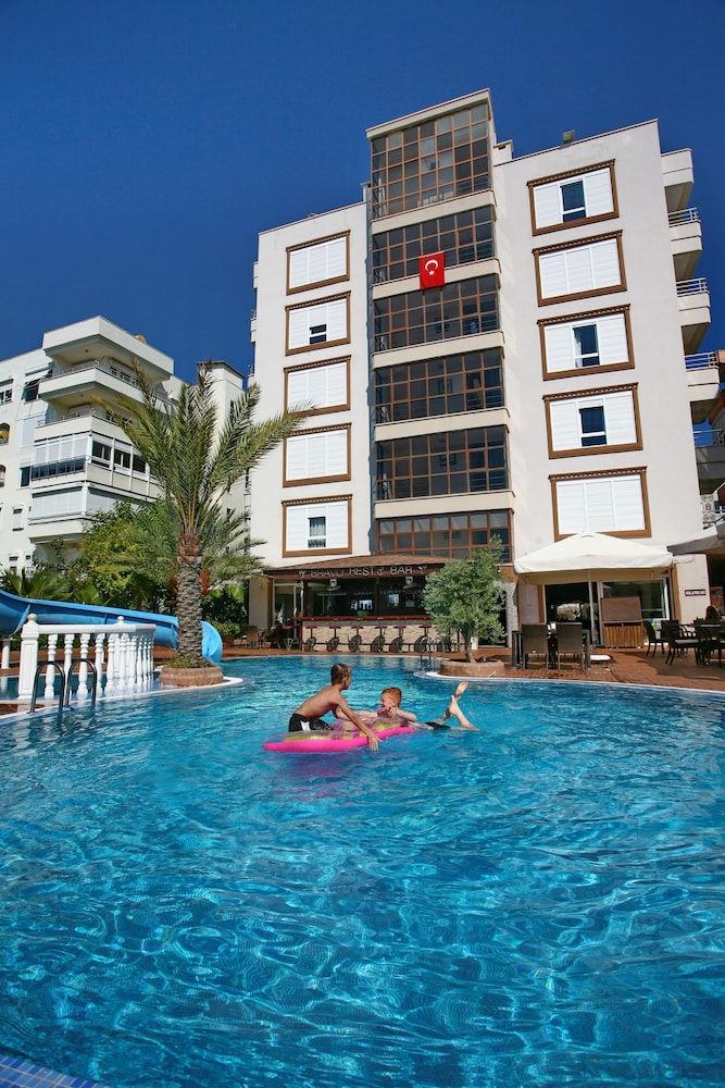 Bella Bravo Suite Hotel 33/49