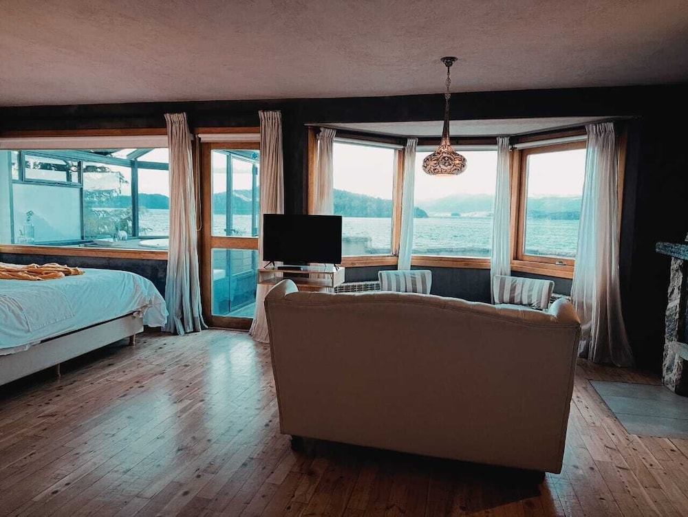 Lirolay Suites 17/46