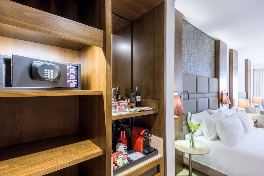 Premium, King Bed, NH Collection Bogota Teleport Royal 6/6