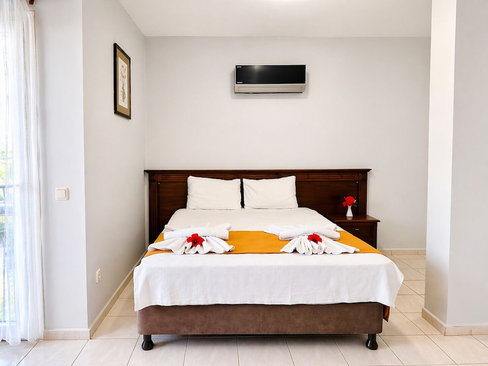 Standard, Double Bed