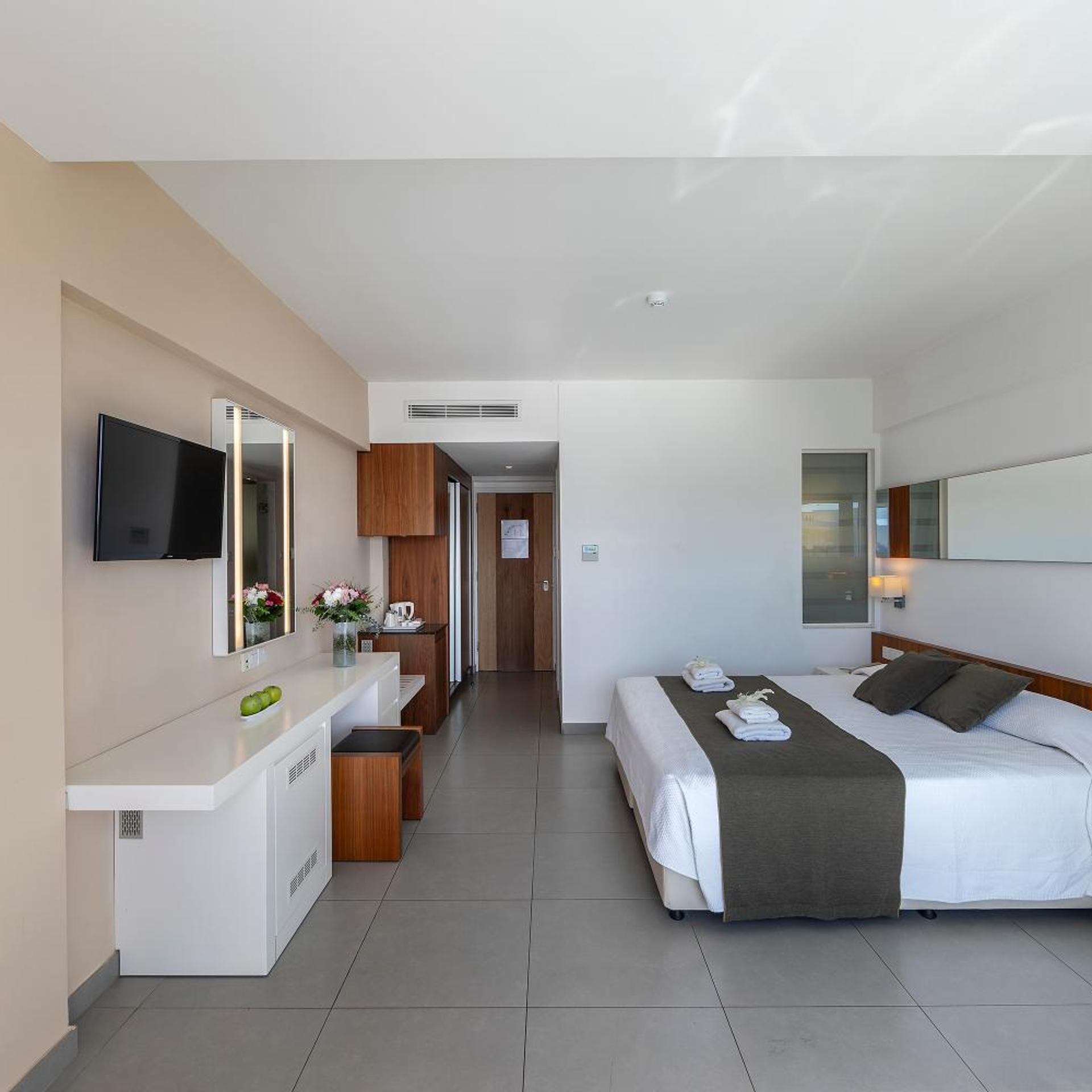 Superior, Double Bed, Pool or Sea View