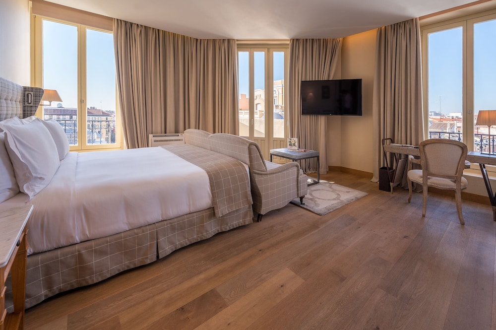 JUNIOR, DOUBLE OR TWIN BED, GARDEN VIEW