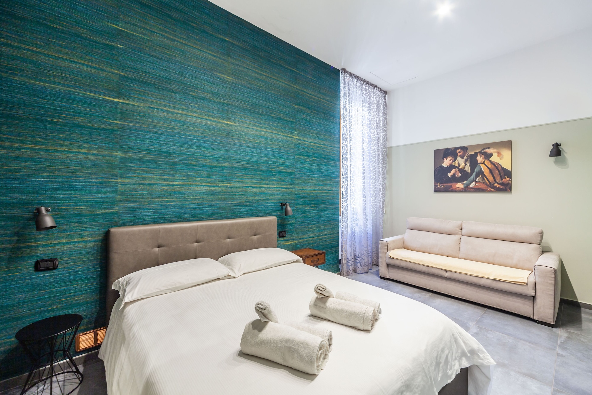 ROOM, QUADRUPLE