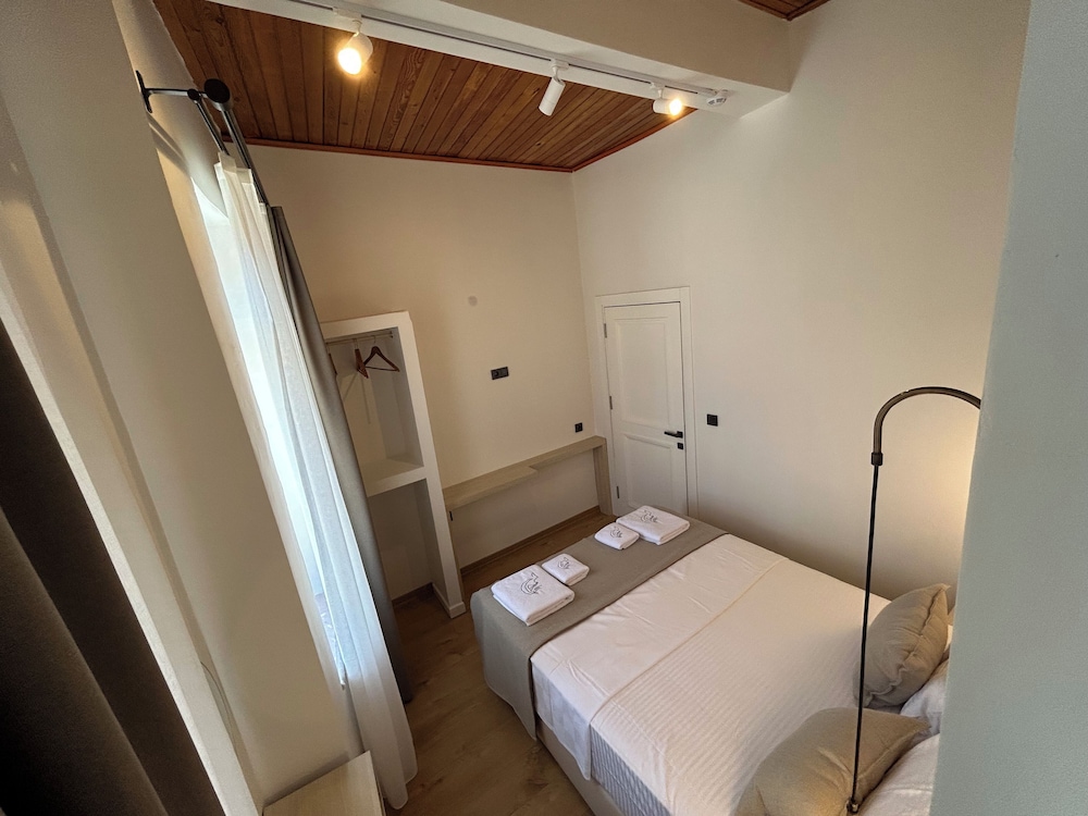 La Luna Otel Cunda 33/50
