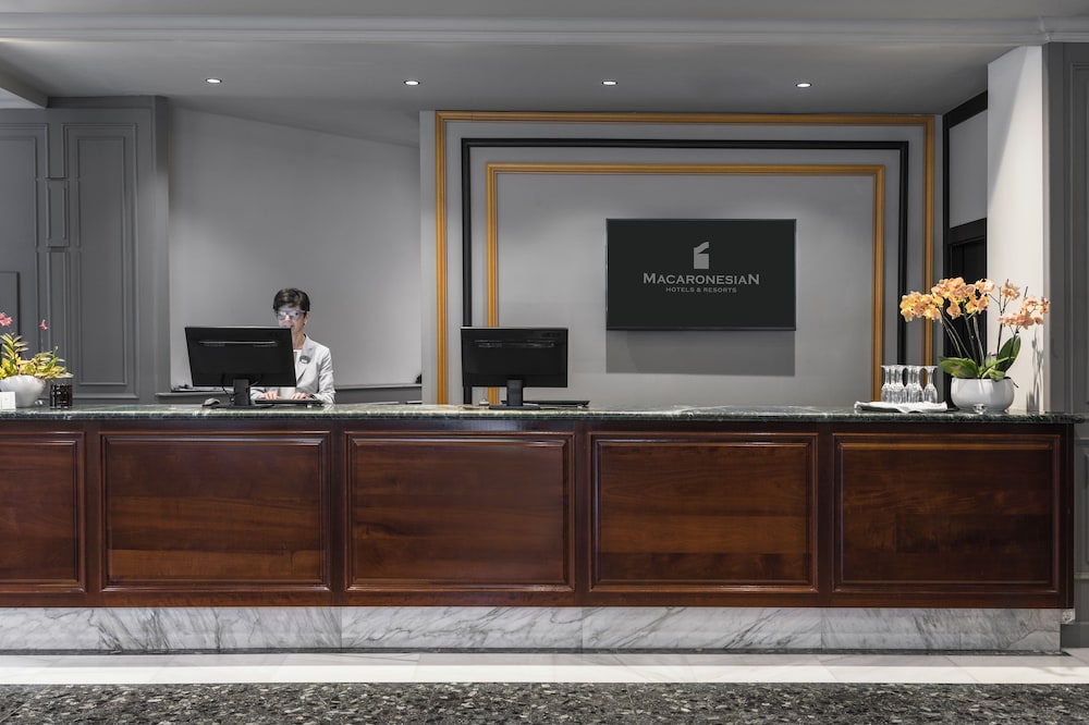 Elegance Miramar Hotel 6/49
