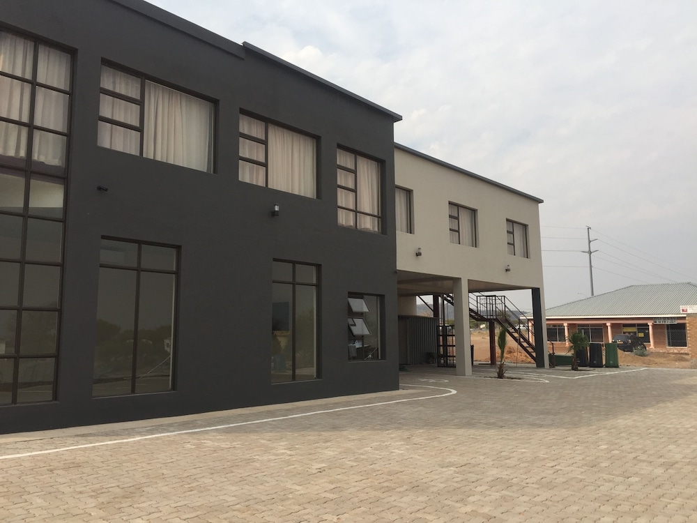 Cycad Palm Hotel 36/50