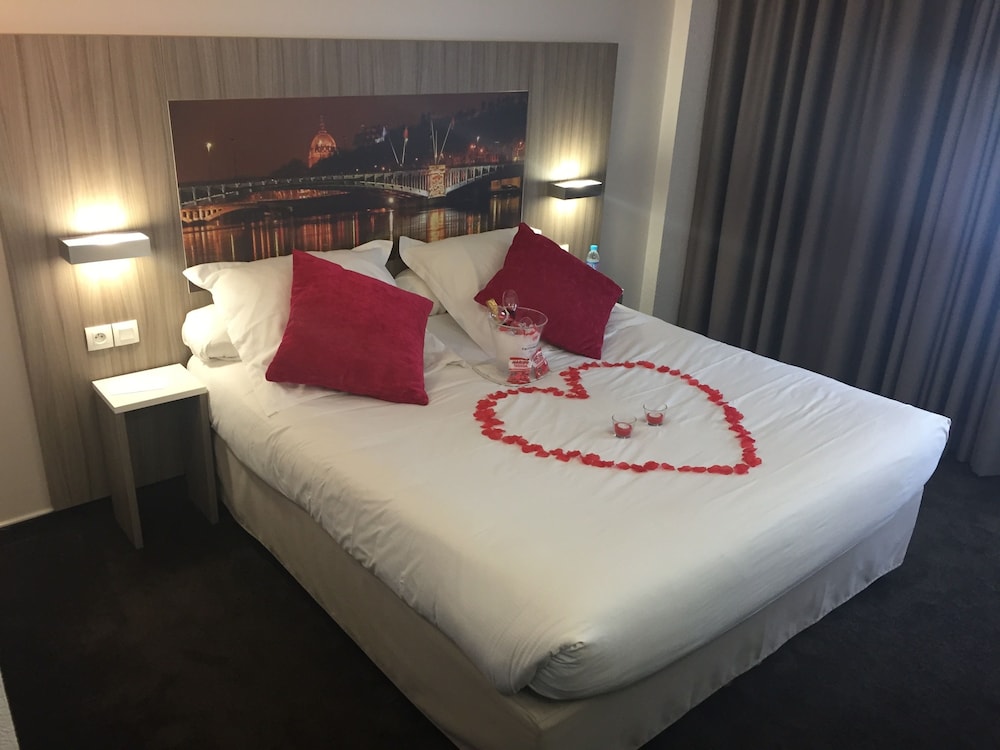 COMFORT, DOUBLE BED