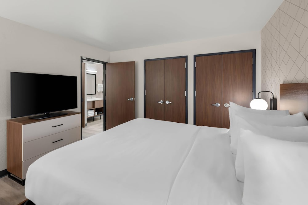 جناح ديلوكس بسرير كينج، Everhome Suites Portsmouth - Newington 7/10