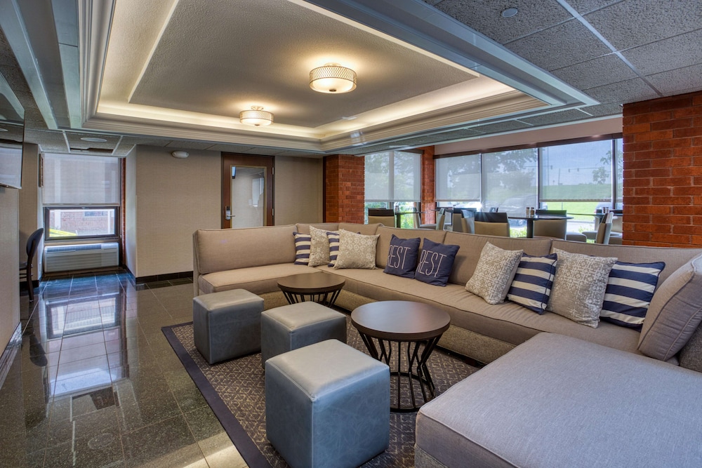 Drury Inn and Suites St Louis Fairview Heights 38/50