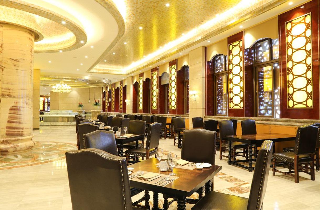 Royal Seaside Hotel and Hot Springs Xiamen 23/37