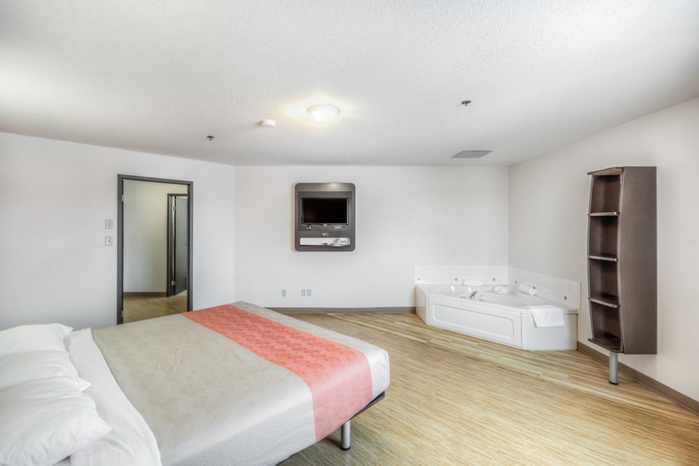 Motel6 Regina, SK 19/62