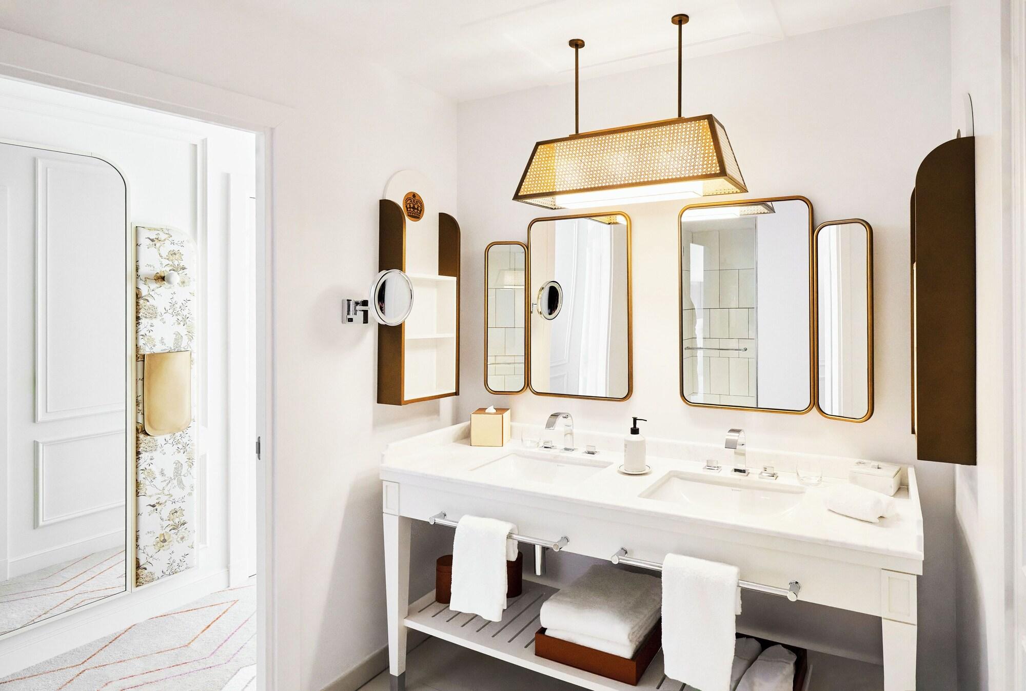Suite, Carlton Cannes, a Regent Hotel 4/4