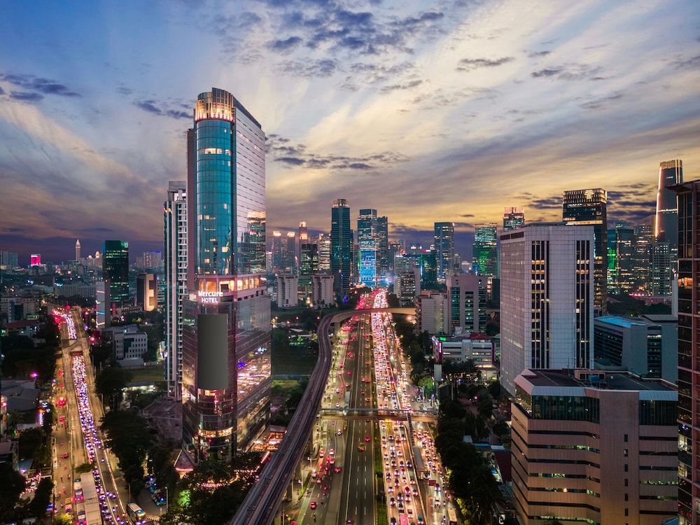 Mercure Jakarta Gatot Subroto 74/78