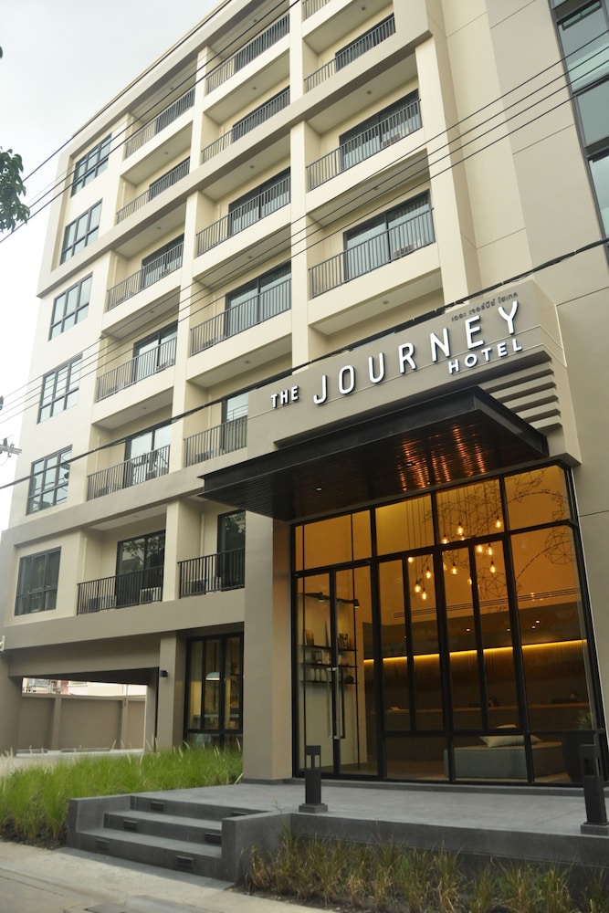 The Journey Hotel 2/65