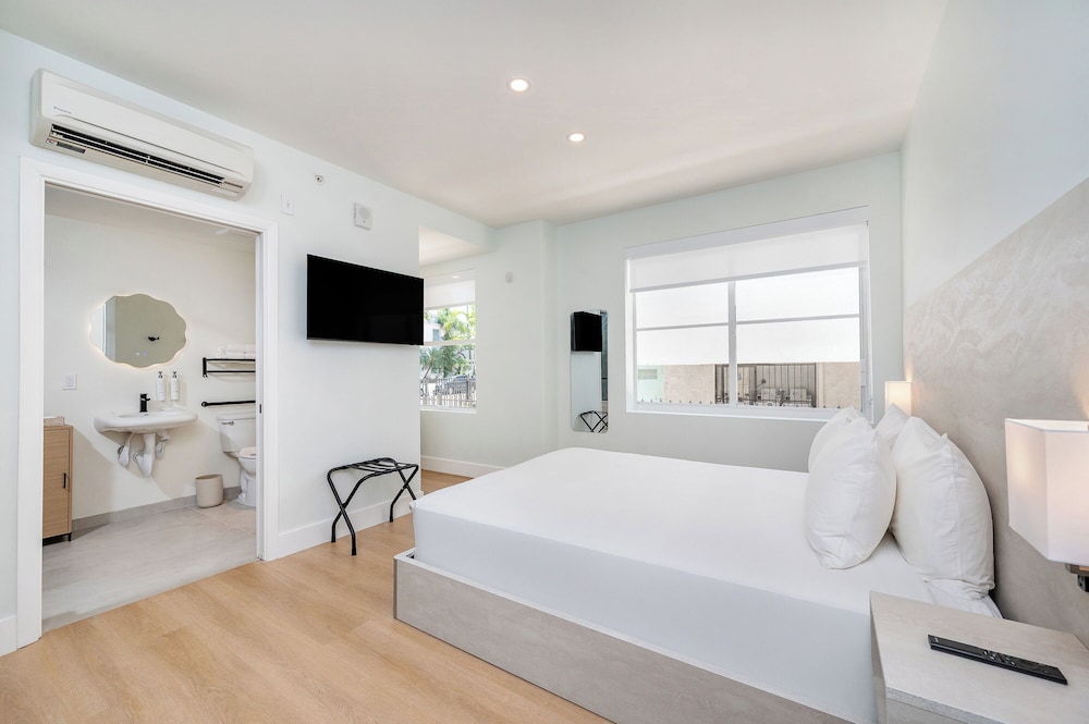 Odyssey Hotel Of South Beach 38/50