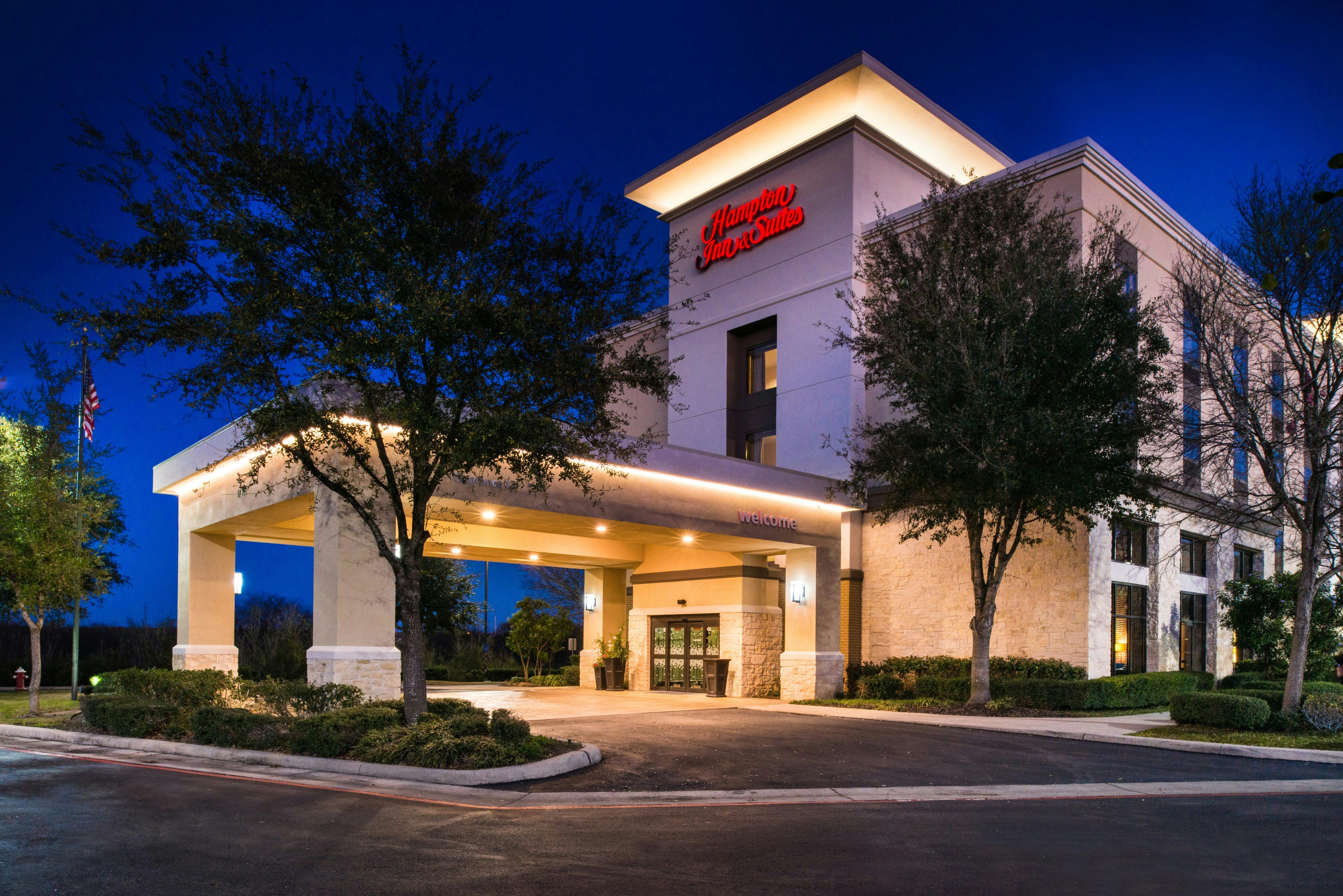 Hampton Inn and Suites Schertz 2/40
