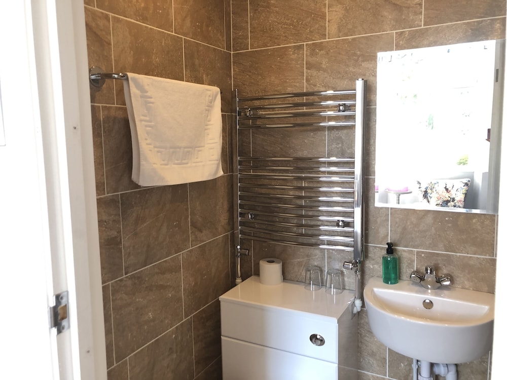 Auld Reekie Guest House 23/25