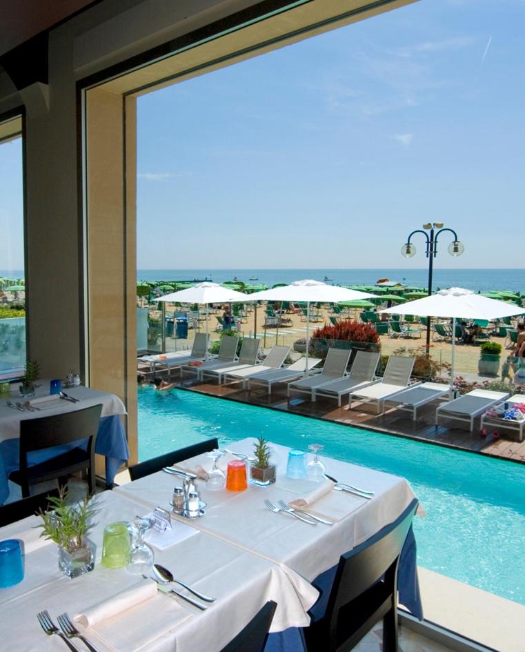 Hotel Ancora 33/50