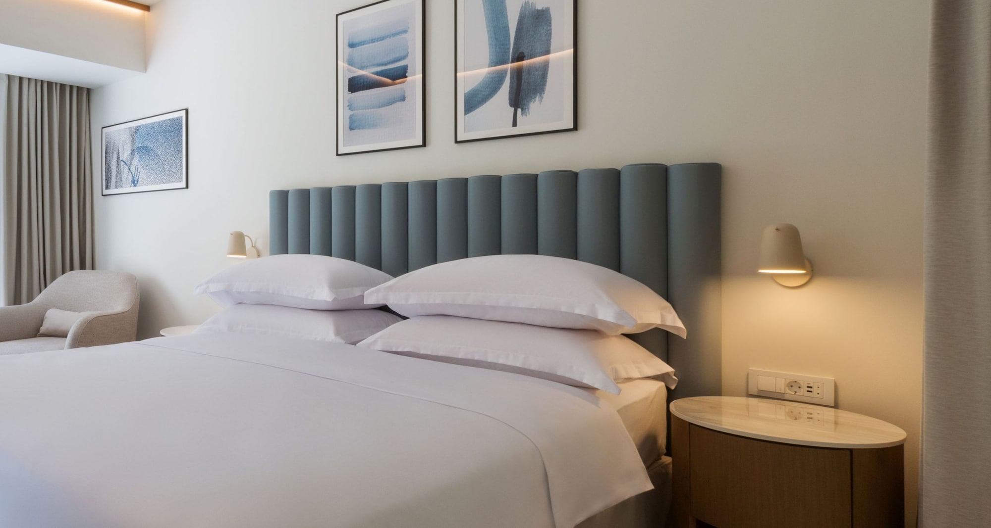SUPERIOR, DOUBLE OR TWIN BED, PARK VIEW, BALCONY
