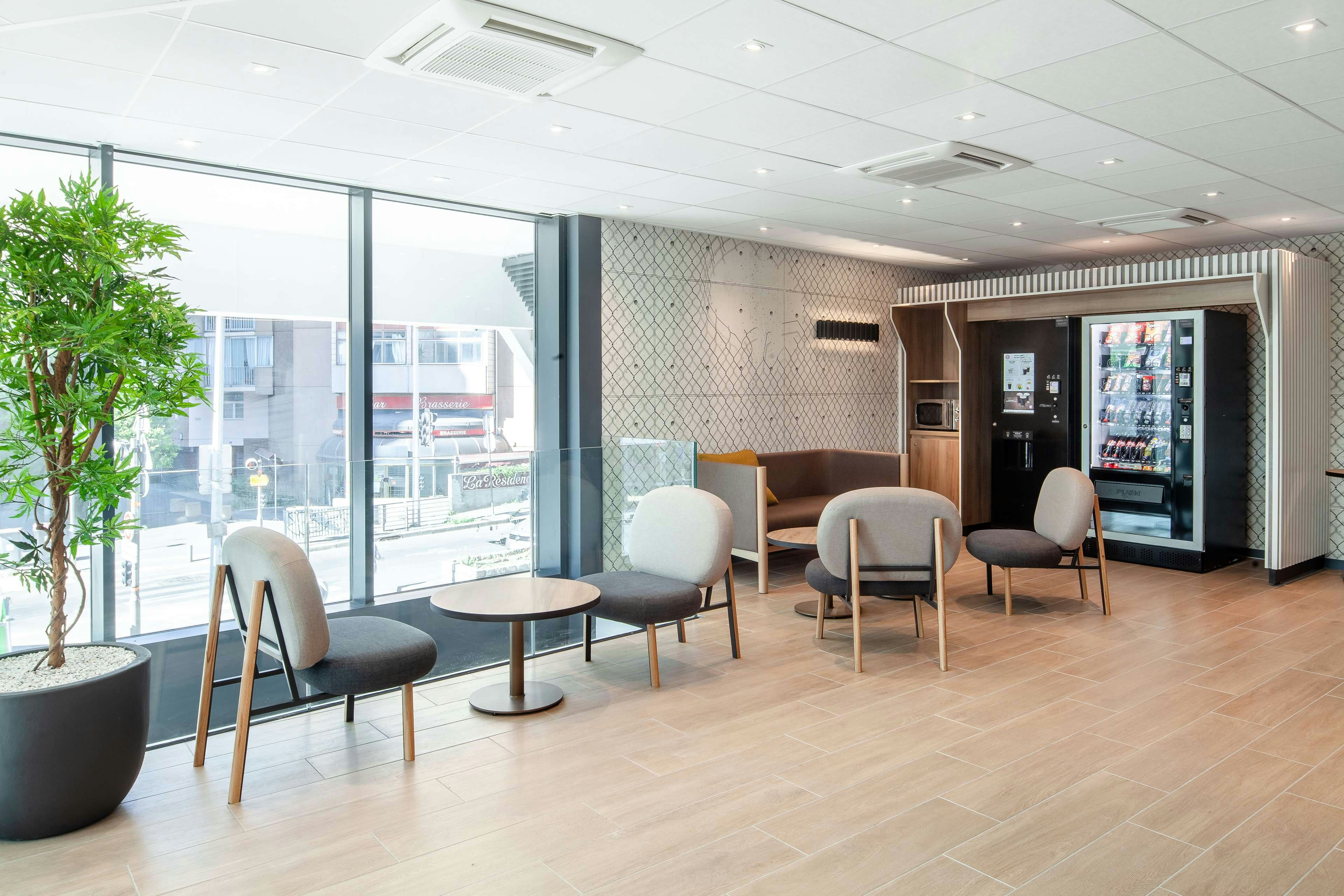 B&B HOTEL Paris Porte de Bagnolet 28/47