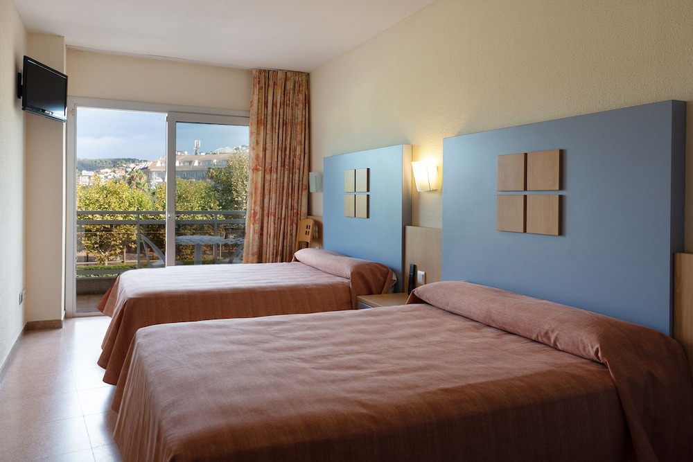 Caprici Beach Hotel & Spa 7/44