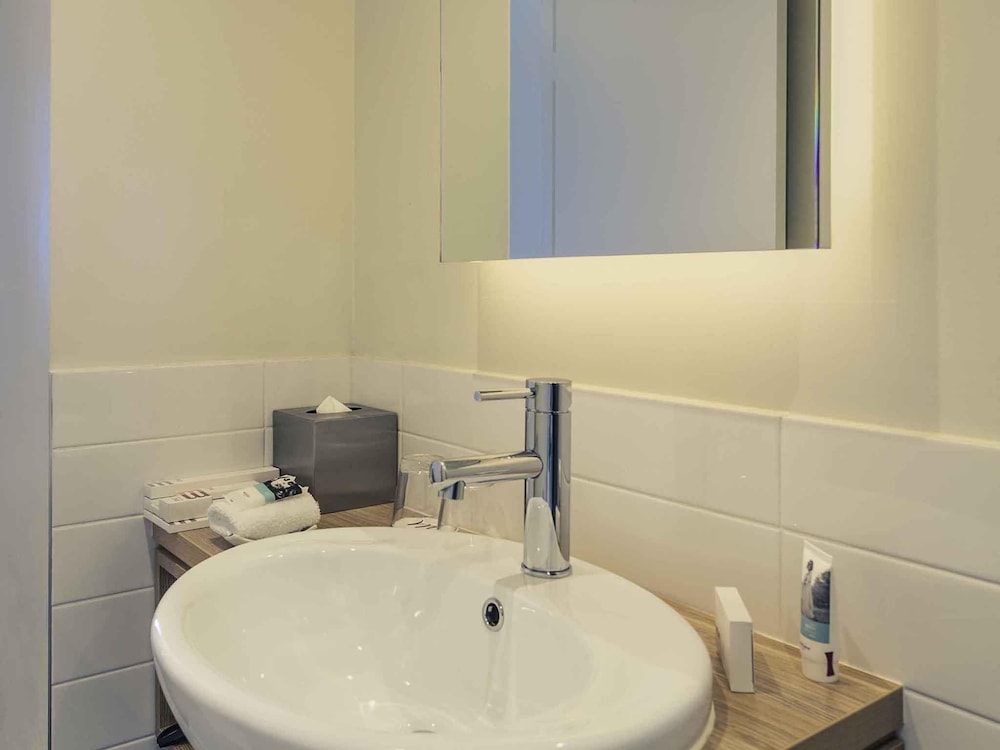 Mercure Melbourne Therry Street 39/42