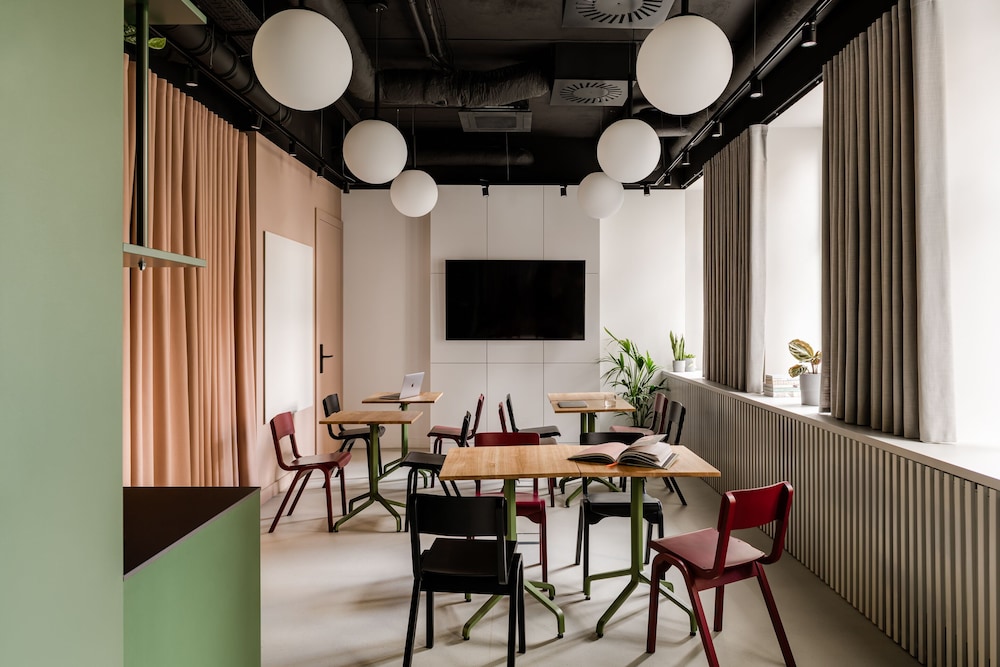 Plantonia Aparthotel 38/45