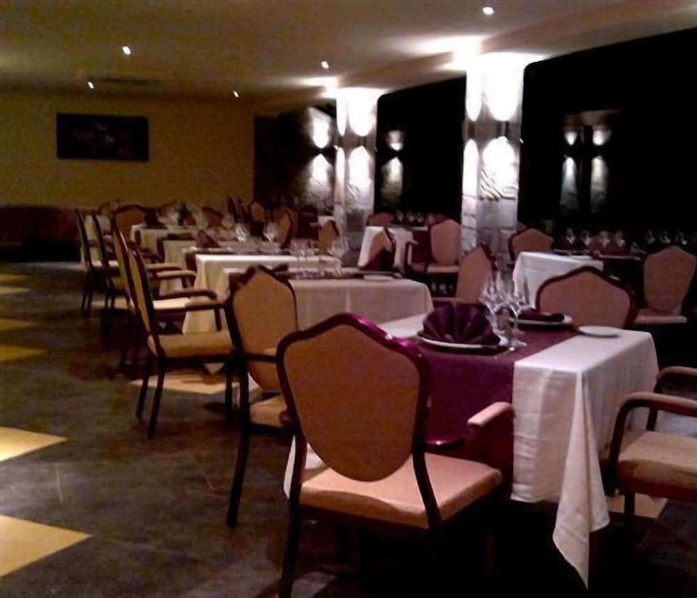Roca Golf Hotel 25/36