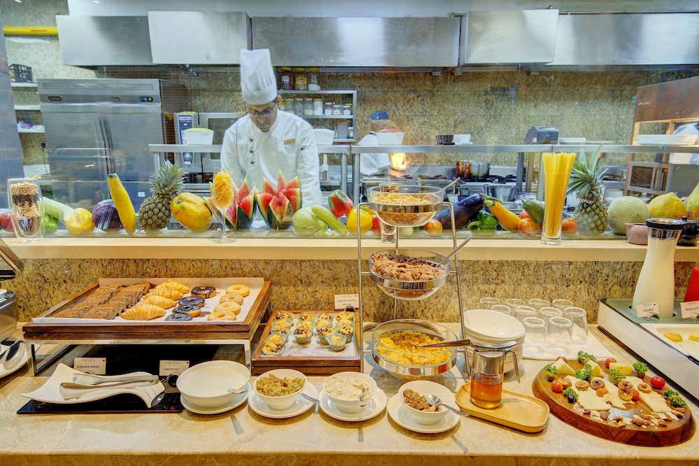 Niranta Airport Transit Hotel & Lounge Terminal 2 Arrivals 70/78